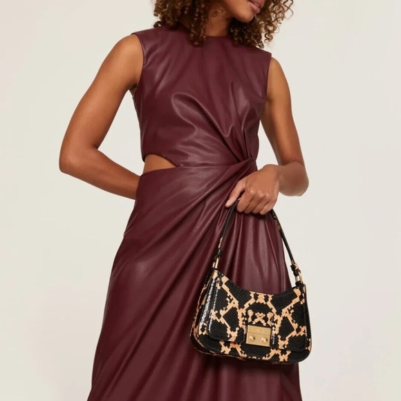 3.1 Phillip Lim Black Pashli Shoulder Bag $695 - Picture 2 of 10